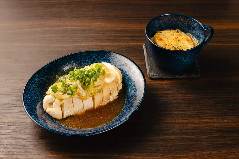 よだれ鶏とオニオングラタンスープ